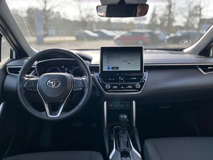 Toyota Corolla Cross 1.8 Hybrid Style - NAVI, LENKHZ, LED, PDC, SZ...