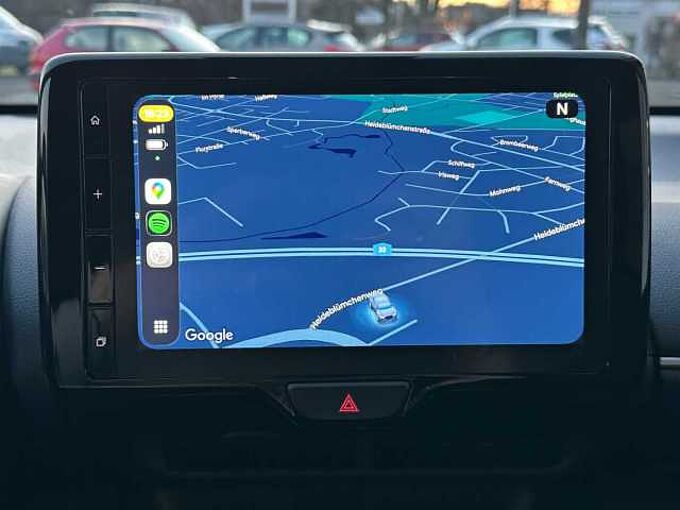 Toyota Yaris 1.5 Automatik Style Selection  - LED, Navi, SZ