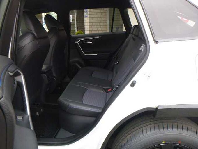 Toyota RAV4 Hybrid Style AWD 4x4 - AHK, LED, BT, Navi, PDC