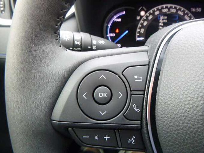 Toyota RAV4 Hybrid Style AWD 4x4 - AHK, LED, BT, Navi, PDC