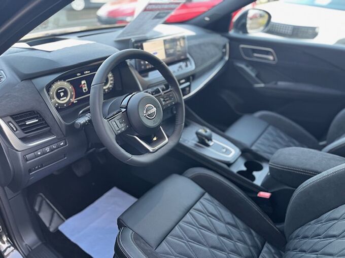 Nissan Qashqai 1.3MHEV Tekna Plus+ XTronic - Bose, Pano, 20'' - Facelift