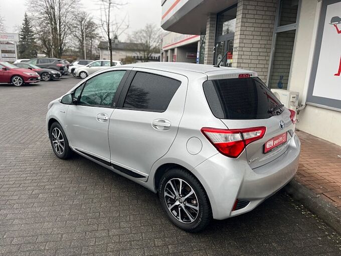 Toyota Yaris Hybrid Team Deutschland - SHZ, CAM,  Alu,  BT