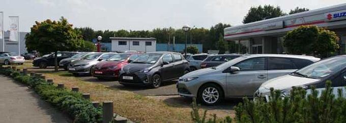 Toyota Yaris Hybrid Style - Navi, Alu, Safety S., SZ, Keyless, BT