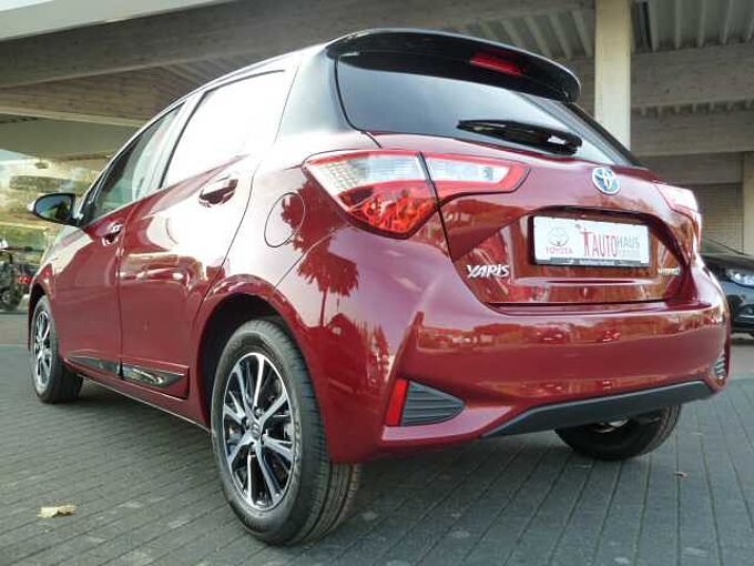 Toyota Yaris Hybrid Style - Navi, Alu, Safety S., SZ, Keyless, BT