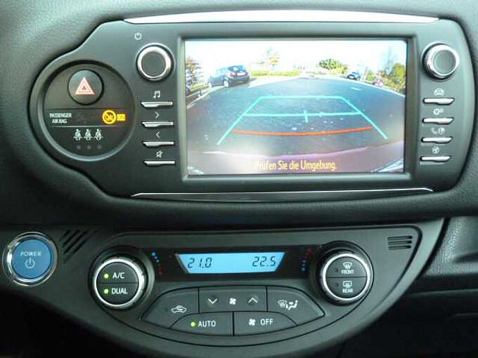 Toyota Yaris Hybrid Style - Navi, Alu, Safety S., SZ, Keyless, BT