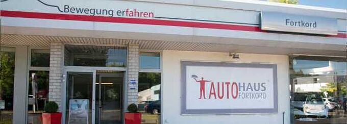 Toyota Yaris 1.5 Hyb. Style Sport- LED, SHZ, Navi