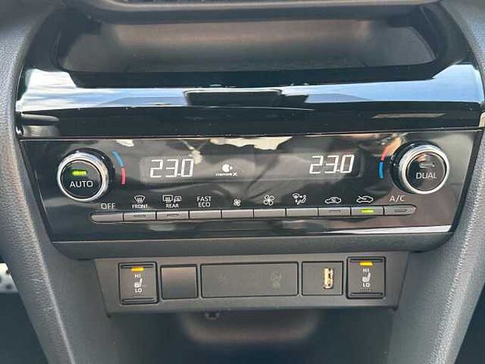 Toyota Yaris Cross 1.5 Hybrid GR Sport - NAVI, HEAD, PANO ...