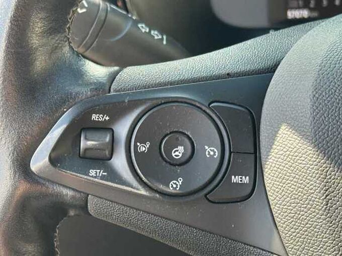 Opel Corsa 1.2 Turbo GS Line - Navi, LED, PDC, Teill.