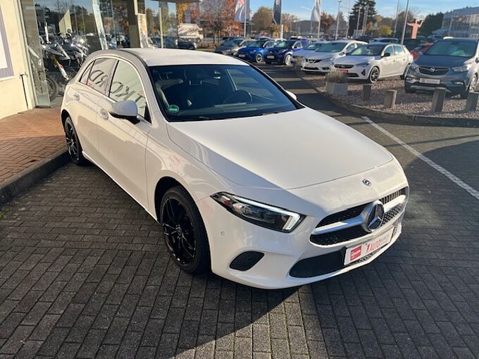 Mercedes-Benz A 200 - Navi, PDC, SHZ, Mult.B.-LED, Alu