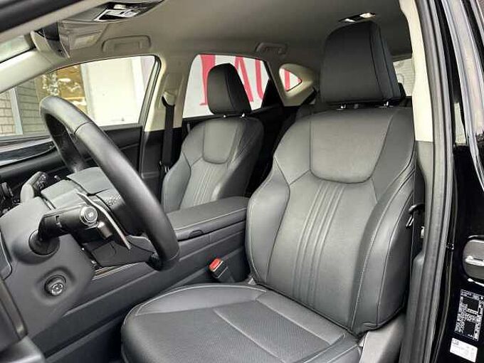 Lexus NX450h+ 4x4 Business - Navi, PDC, Leder, TW, SZ