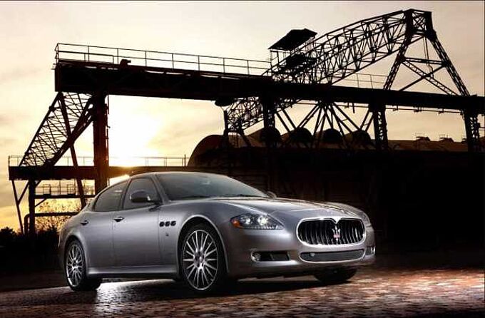 Maserati Quattroporte V Automatik - NAVI, BOSE, SZ, PDC ... -