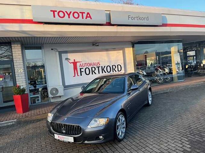 Maserati Quattroporte V Automatik - NAVI, BOSE, SZ, PDC ... -