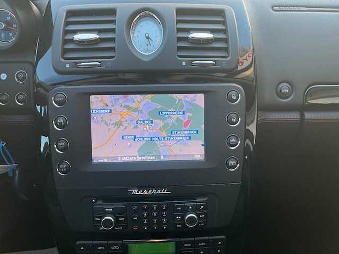 Maserati Quattroporte V Automatik - NAVI, BOSE, SZ, PDC ... -