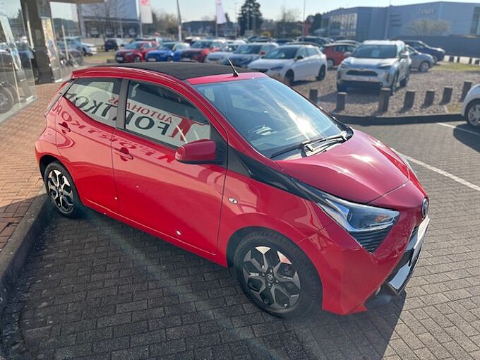 Toyota Aygo X Sky Air - Navi, LED, Alu, Klima, BT ... wenig km