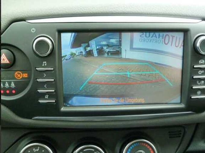 Toyota Yaris 1.5 Benzin - Navi, BT, R&uuml;ckfahrkam. ... sehr gepflegt !