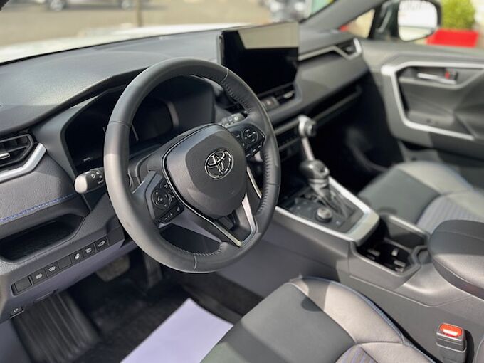 Toyota RAV4 Hybrid Style AWD 4x4 - AHK, LED, BT, Navi, PDC