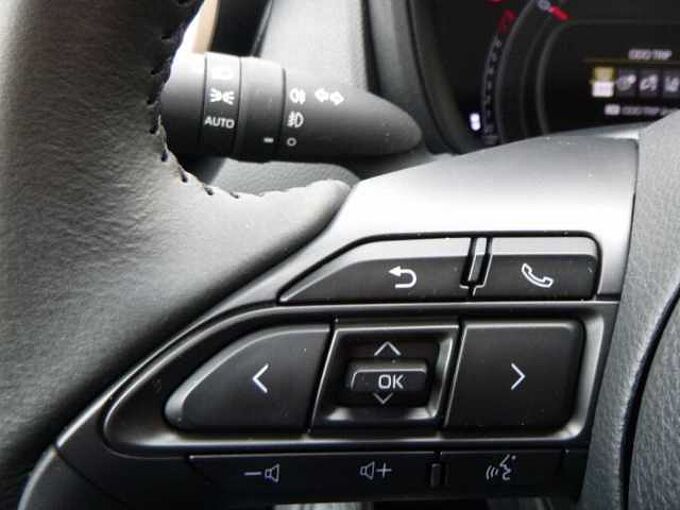 Toyota Aygo X Hybrid - Comfort - Automatik - Navi, LED