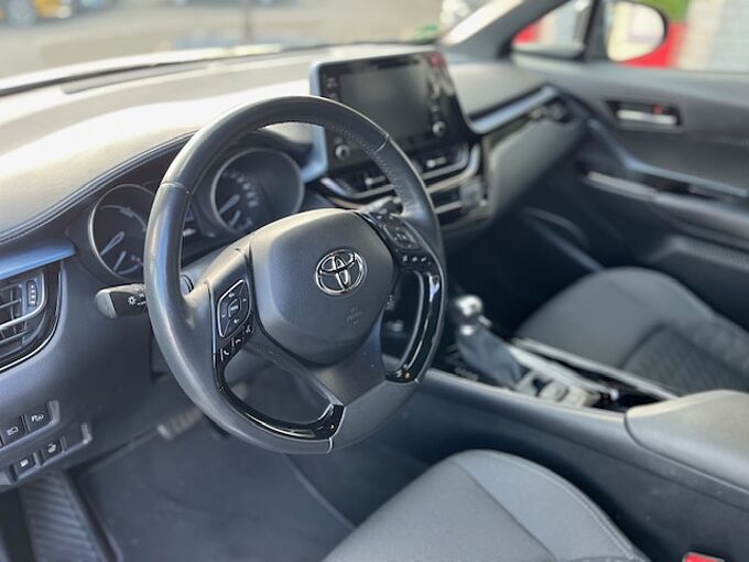 Toyota C-HR Hybrid 2.0 Team Deutschland - LED, SZ, Navi, IPC