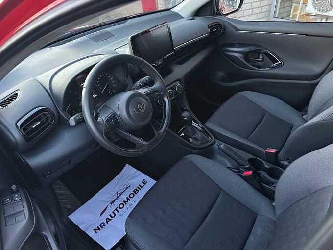 Toyota Yaris 1.5 Automatik Style Selection  - LED, Navi, SZ