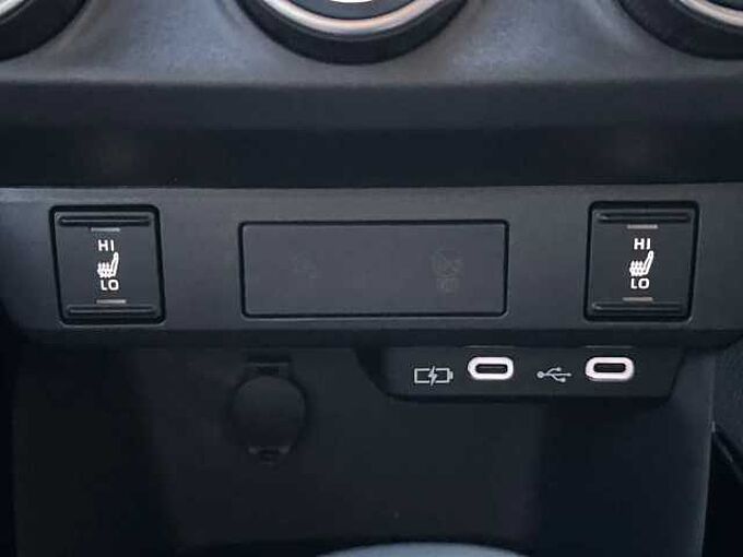 Toyota Yaris 1.5 Automatik Style Selection  - LED, Navi, SZ