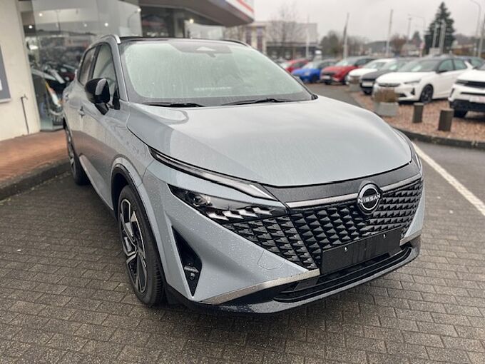 Nissan Qashqai 1.3MHEV Tekna Plus+ XTronic - Facelift Pano, Bose, 20'