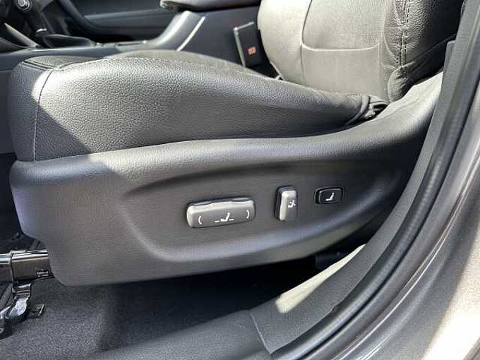 Kia Sorento 2.2 CRDi AWD Aut. Platin. Edition - AHK  Pano