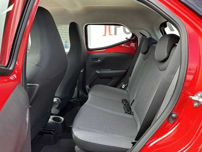 Toyota Aygo X - Team Deutschland - Automatik - Navi