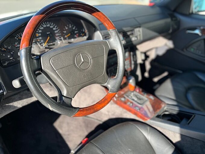 Mercedes-Benz SL 320 - excellenter Pflegezustand - 1 Hd.
