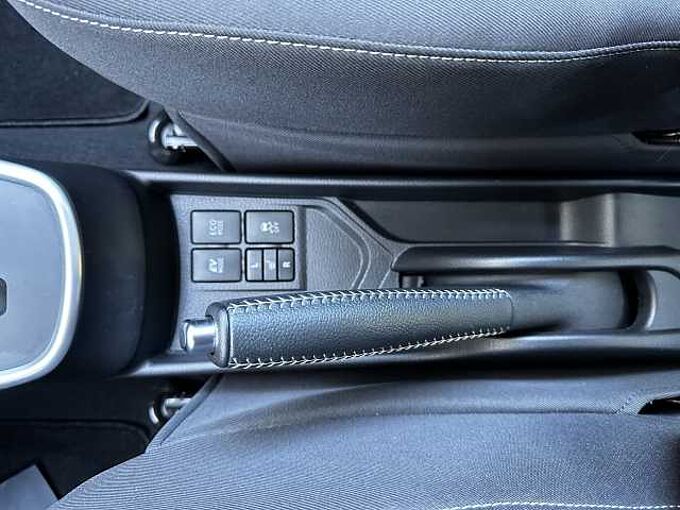 Toyota Yaris 1.5 Hybrid Comfort - Standhzg., SHZ, CAM. ... -