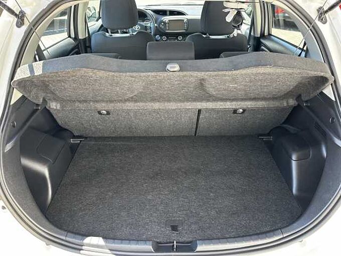 Toyota Yaris 1.5 Hybrid Comfort - Standhzg., SHZ, CAM. ... -