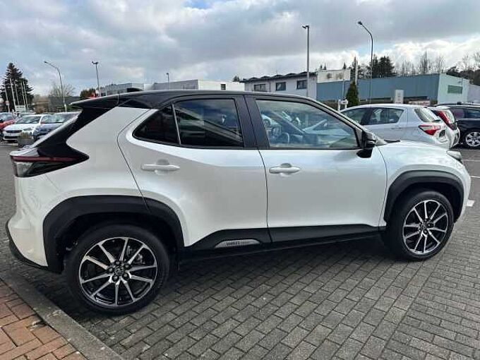Toyota Yaris Cross 1.5 Hybrid GR Sport - NAVI, HEAD, PANO ...