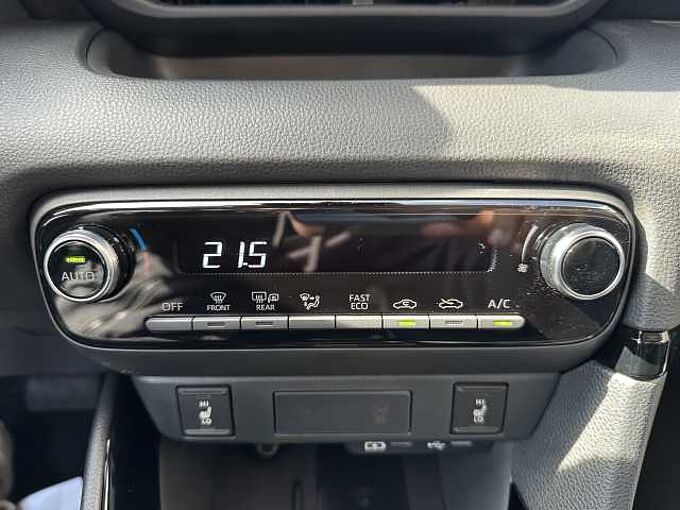 Toyota Yaris Style 1.5 Hybrid - NAVI, PDC, SHZ, LED ...