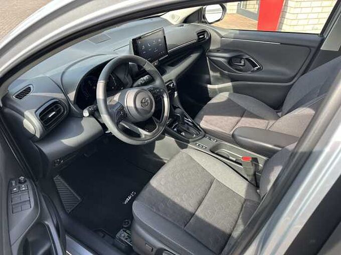 Toyota Yaris Style 1.5 Hybrid - NAVI, PDC, SHZ, LED ...