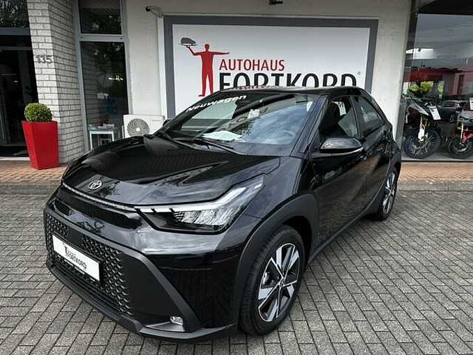 Toyota Aygo X Hybrid - Comfort - Automatik - Navi, LED