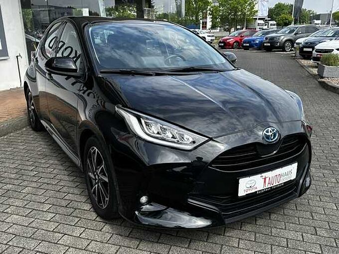 Toyota Yaris 1.5 Hybrid Style (Teamplayer) - NAVI, SHZ, KAM., LED...