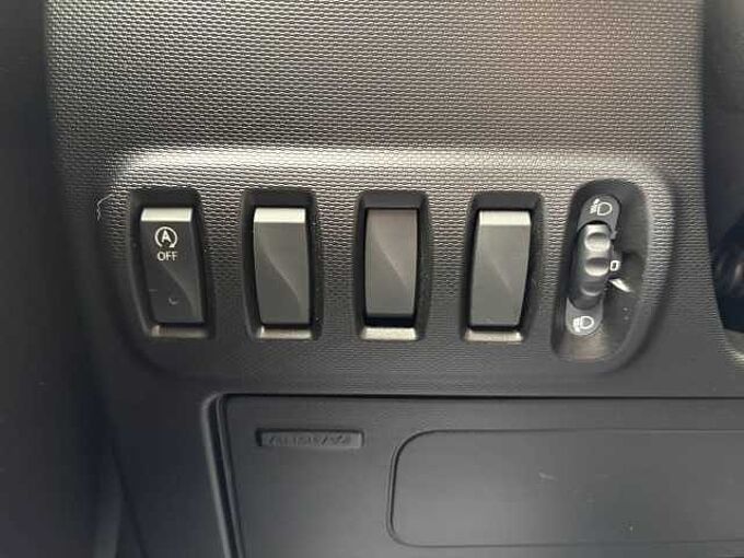 Smart ForTwo PERFECT - Pano., Navi, SHZ, Kam. ...