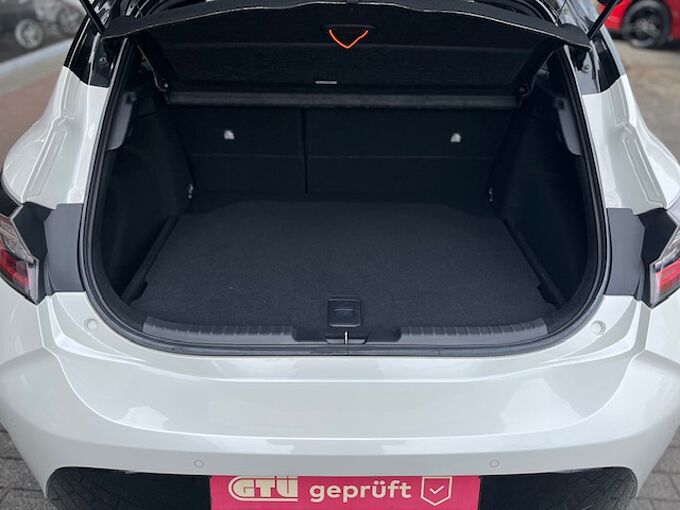Toyota Corolla 2.0 Hybrid Style - Navi, PDC, LED