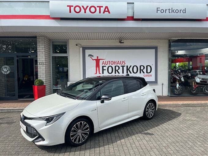 Toyota Corolla 2.0 Hybrid Style - Navi, PDC, LED