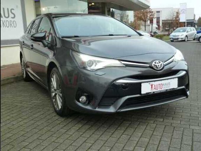 Toyota Avensis 1.8 - Leder, KEYLESS, Navi, SHZ. ...