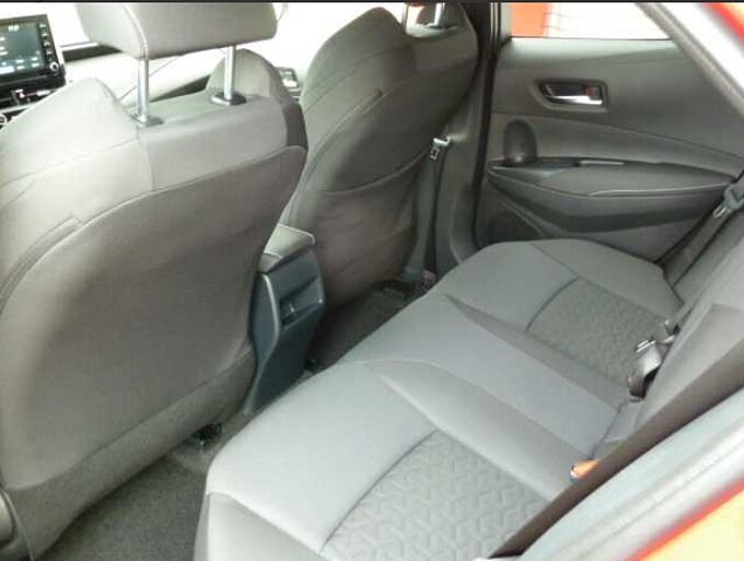 Toyota Corolla Turbo 1.2 - HEAD-UP, Navi, SHZ, ...
