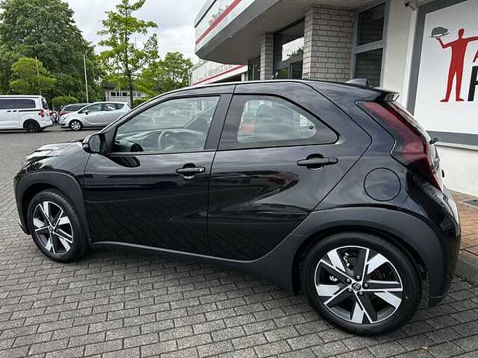 Toyota Aygo X Hybrid - Comfort - Automatik - Navi, LED