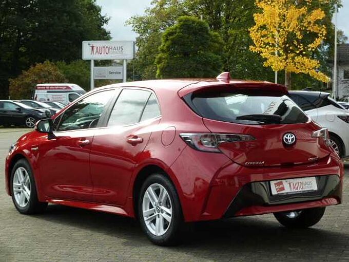 Toyota Corolla Hybrid 1.8 Style - LED, SH+LH, KeyFree