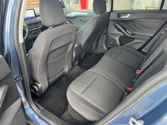 Ford Focus Active - Navi, LED, SHZ, PDC. ...