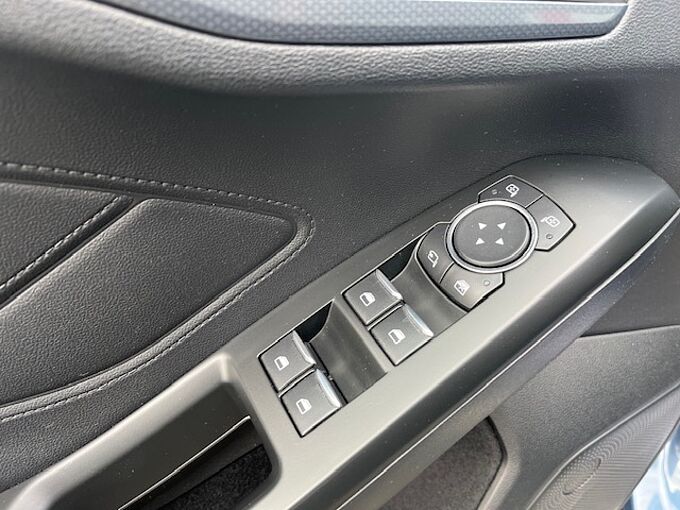 Ford Focus Active - Navi, LED, SHZ, PDC. ...