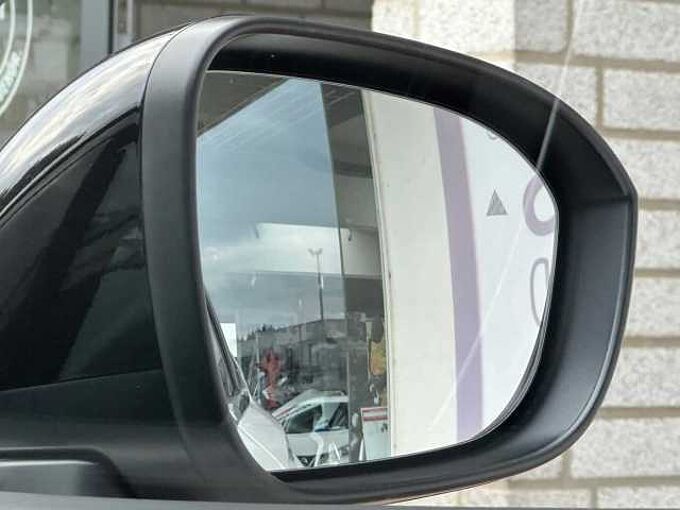 Nissan Qashqai 1.3 MHEV N-Connecta Plus + XTronic - Facelift