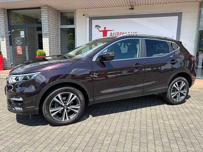 Nissan Qashqai 4x4 Acenta + 1.7 dCi - AHK, Navi, Pano, LED