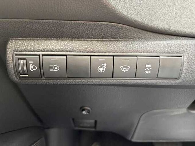 Toyota Corolla Hybrid 1.8 Style - LED, SH+LH, KeyFree