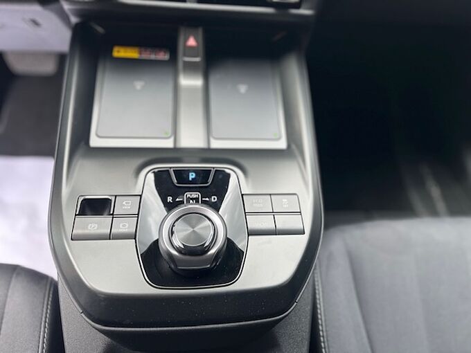 Toyota C-HR + Plus Lounge 4x4 - 77kwh - JBL, Pano., 360&deg; Kam., ...