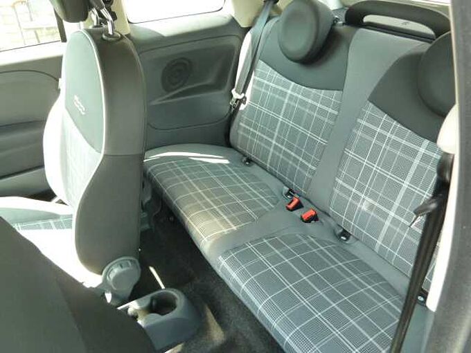 Fiat 500 Cabrio 1.2 Lounge Hybrid - Navi, PDC, Klima, Alu, BT