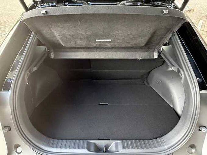 Toyota C-HR + Plus Lounge 4x4 - 77kwh - JBL, Pano., 360&deg; Kam., ...